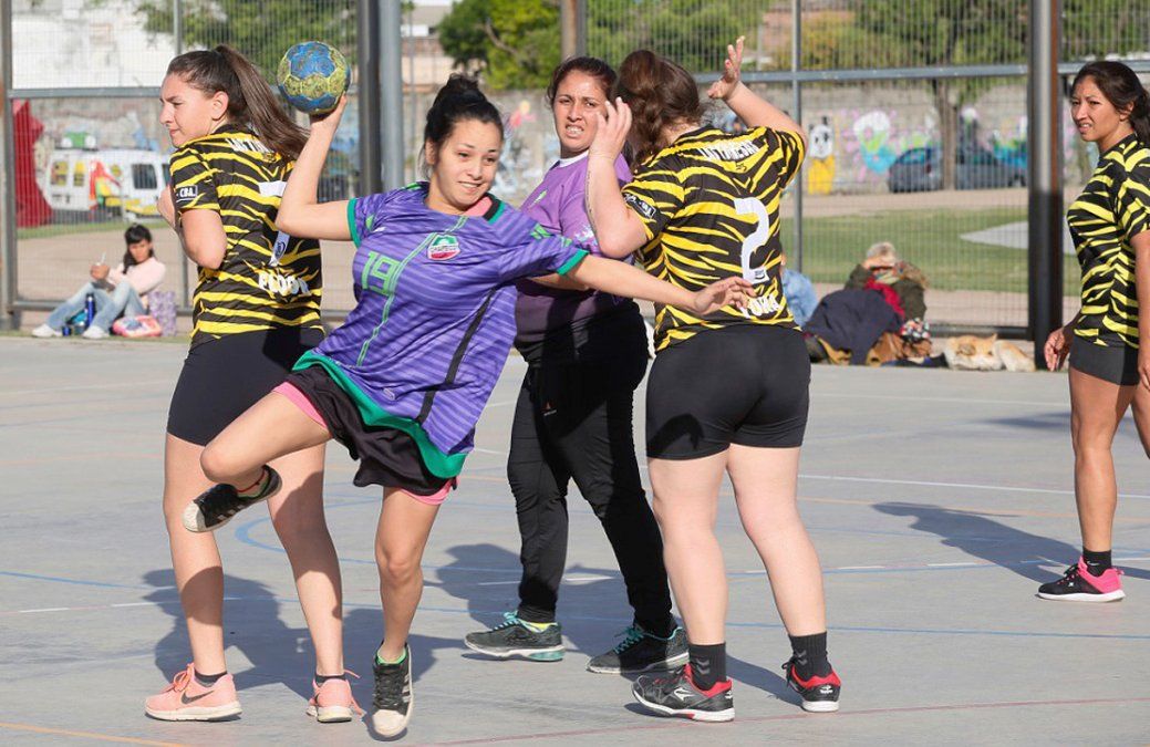 A las 11 se inicia la Liga amateur de handball. Hoy sólo están previstos partidos de damas.