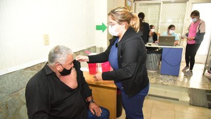 Maratón de vacunas en la Asistencia y en el Hospital Pasteur