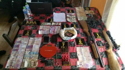 En La Carlota, perros detectaron más de 1.300 dosis de marihuana