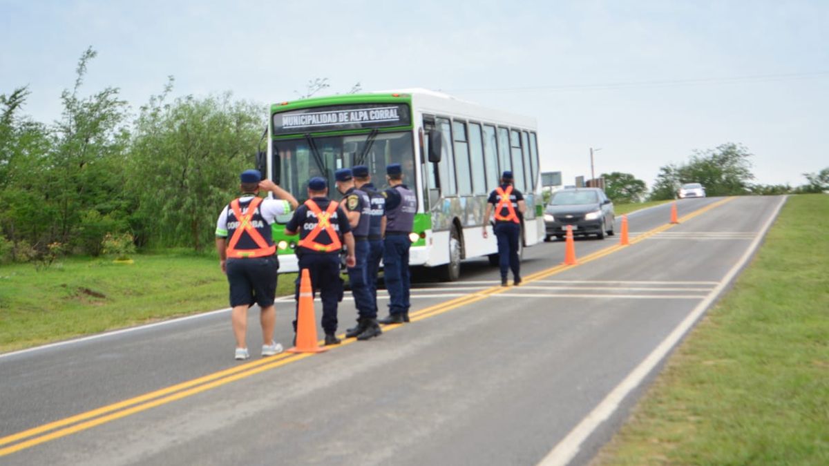 En la ruta de acceso a Alpa Corral se desarrollan controles.