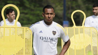 Villa no se presentó a entrenar