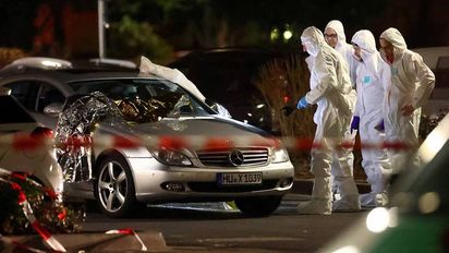 Alemania: un vehículo arrolló a una multitud y hubo dos muertos en un tiroteo
