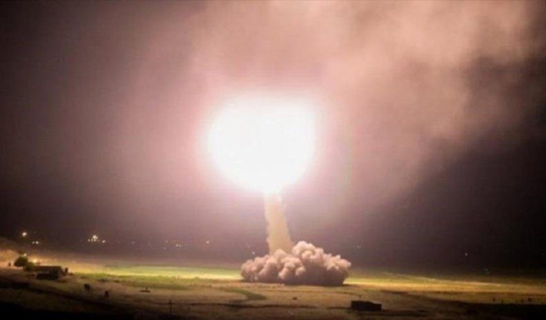 Irán lanzó una docena de misiles contra bases estadounidenses en Irak