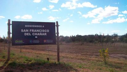 Hallaron muerta a una docente en una cisterna en el patio de su casa en San Francisco de Chañar