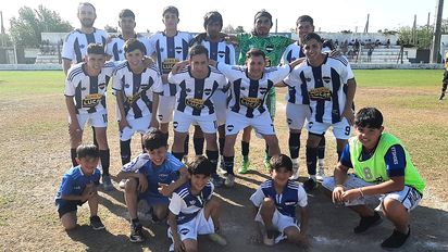 Alumni y Argentino quieren ganar sus respectivas zonas