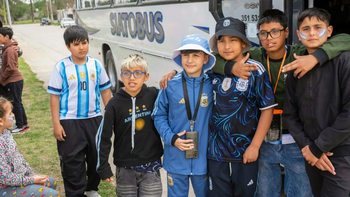 Cinco instituciones de Río Cuarto viajan al Kempes para ver a la Selección Cinco instituciones de Río Cuarto viajan al Kempes para ver a la Selección