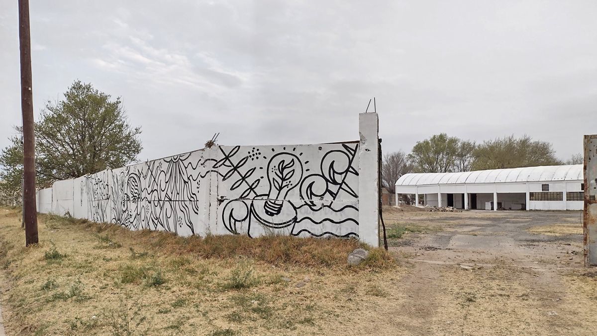 Esta semana comenzó a pintarse el mural