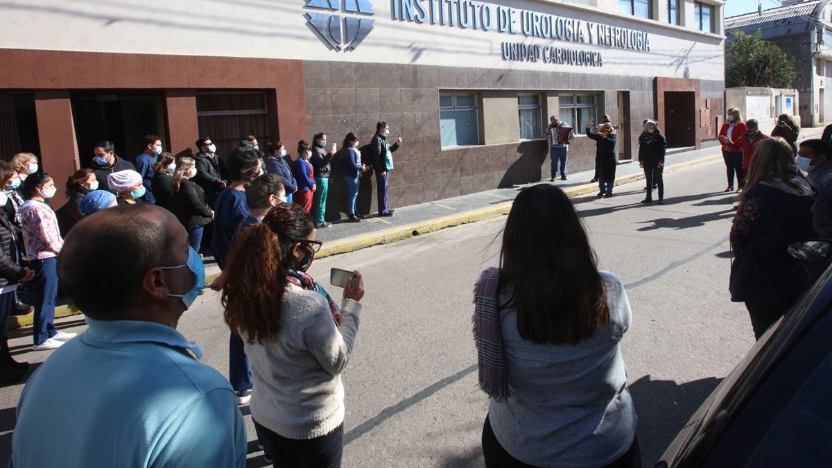 Profesores de música y autoridades municipales recorrieron distintas instituciones.