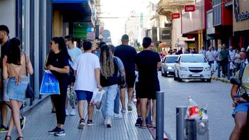 Navidad: en la provincia, las ventas repuntaron 1,5% y en la ciudad, 12%