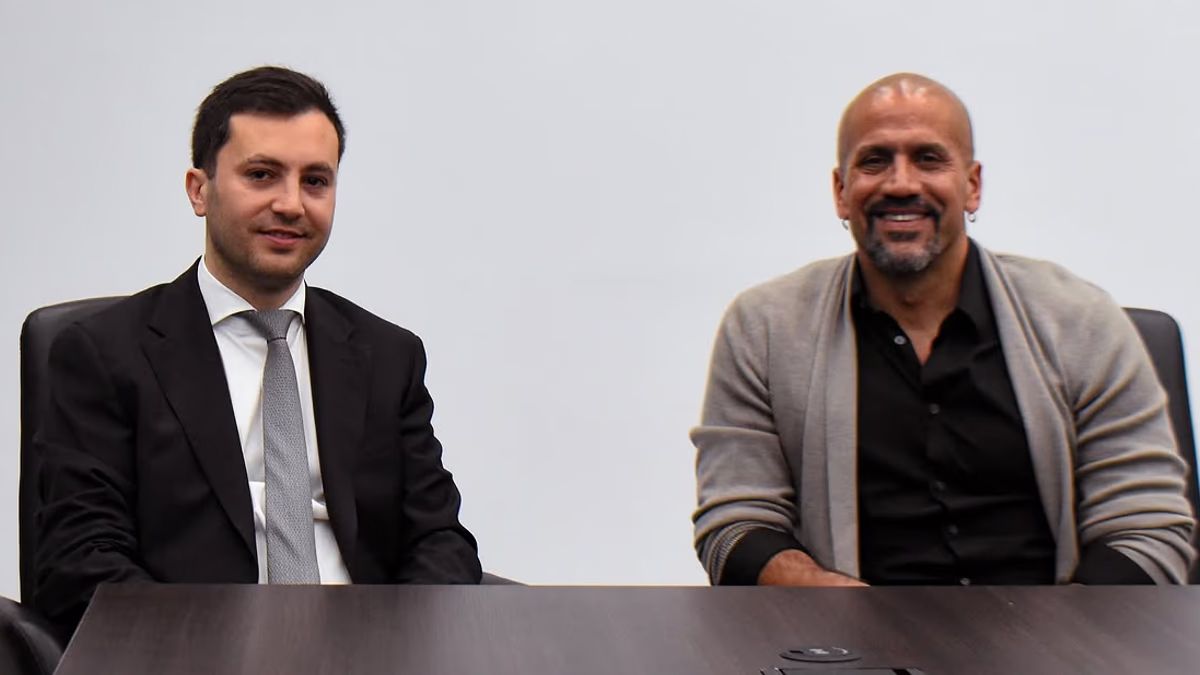 Stefano Di Carlo y Sebastián Verón juntos en la organización de una mesa de trabajo para el desarrollo del fútbol argentino