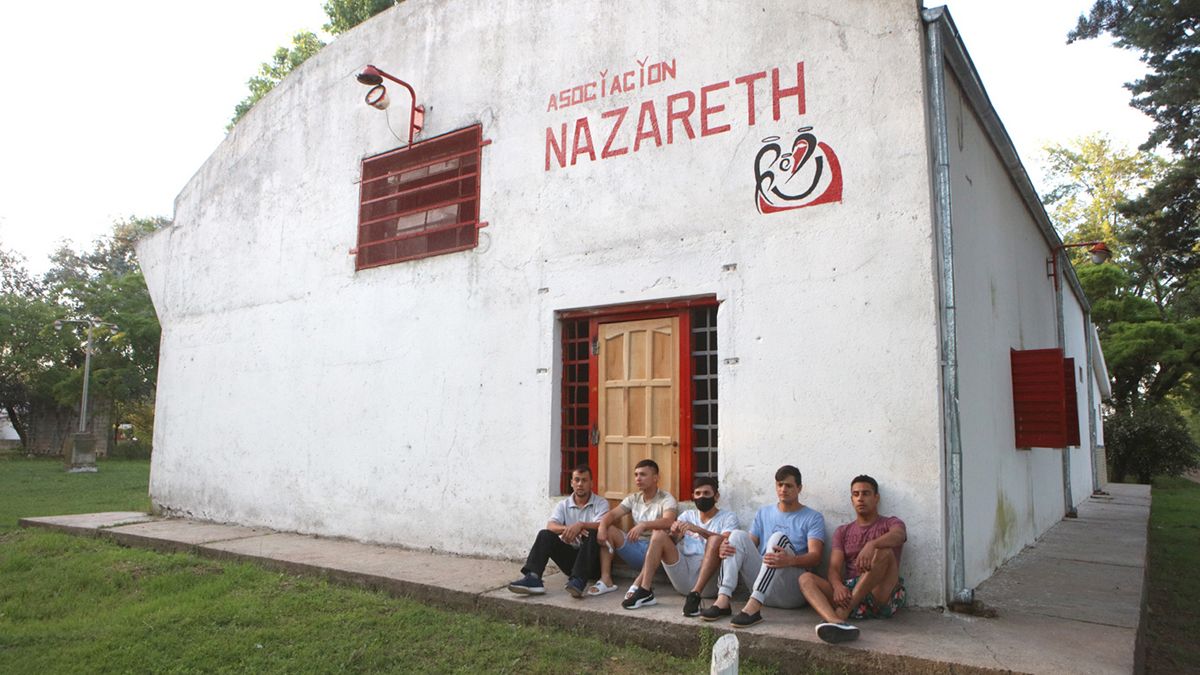 Los cinco jóvenes que permanecen en la casa de Nazareth y que se resisten a irse a otras instituciones. 