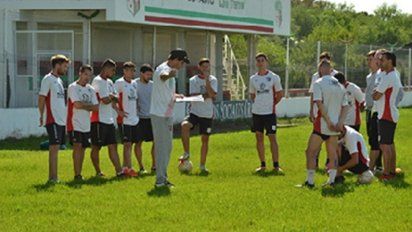 Julio Turello no sigue en Juventud