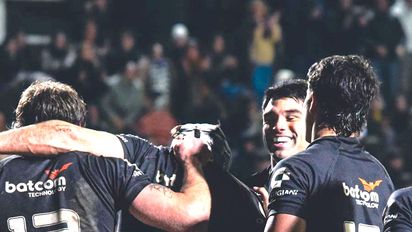 Tala venció sin contemplaciones a San Martín, que ahora espera por el clásico del interior