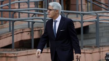 Ades y el dilema del triángulo