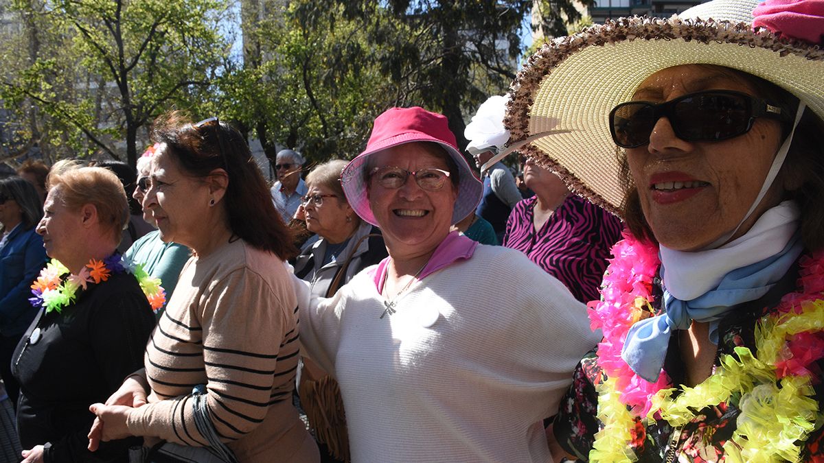 Festejos por el día del jubilado. Foto: Estela Zogbe.