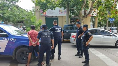 Robaron en un local y fueron detenidos