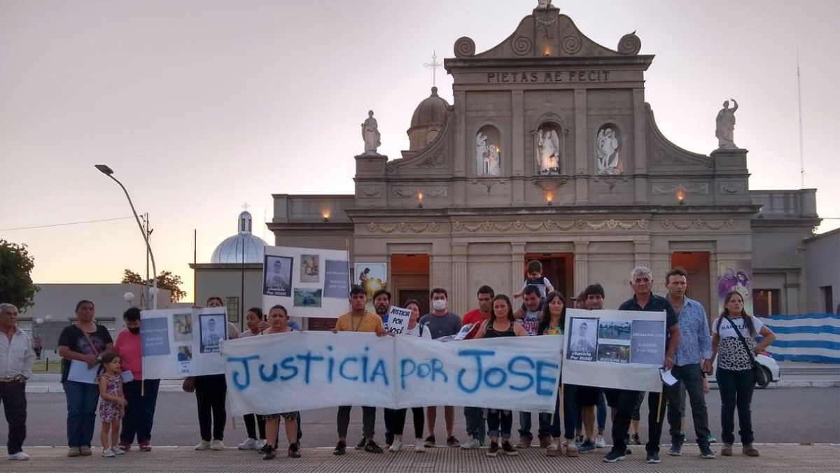 Familiares y amigos de José Rodríguez realizaron la tercera marcha.
