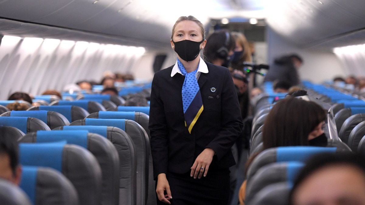 Los vuelos se reanudaron bajo estrictas medidas sanitarias.