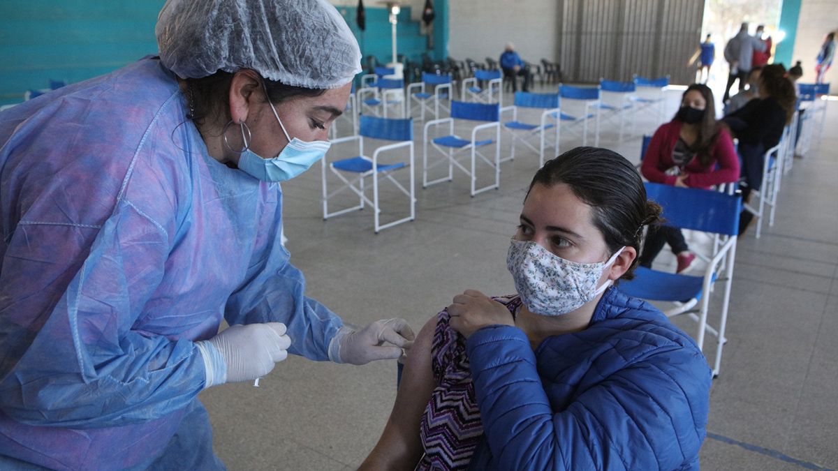 Las vacunas fueron aplicadas en el Día de las Maestras Jardineras.