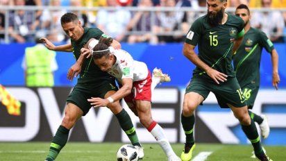 Empate entre Dinamarca y Australia