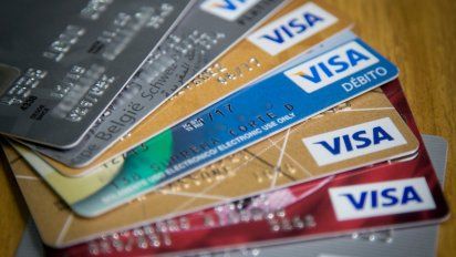 Un verdadero problema: renovar una tarjeta de crédito puede costar más de $ 3.000