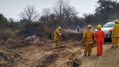 Controlaron un foco que afectó una hectárea de monte nativo en Cañada de Álvarez